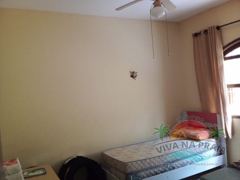 Casa No Jardim Regina em ItanhaÃ©m