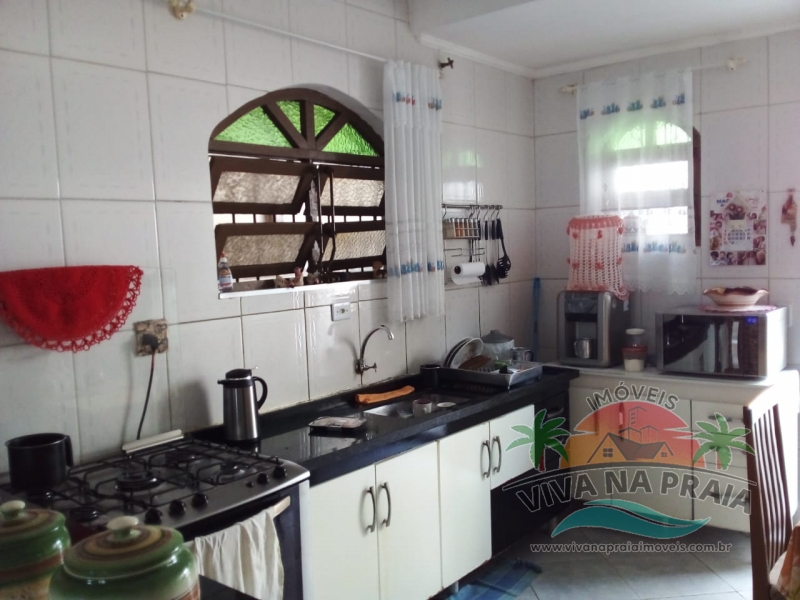 Casa No Jardim Regina em ItanhaÃ©m