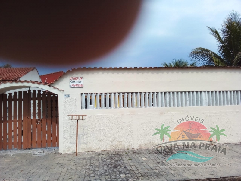 Casa No Jardim Regina em ItanhaÃ©m